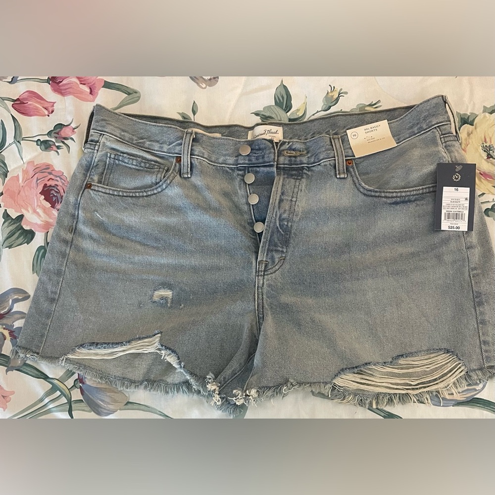 Universal Thread Light Wash Jean Shorts